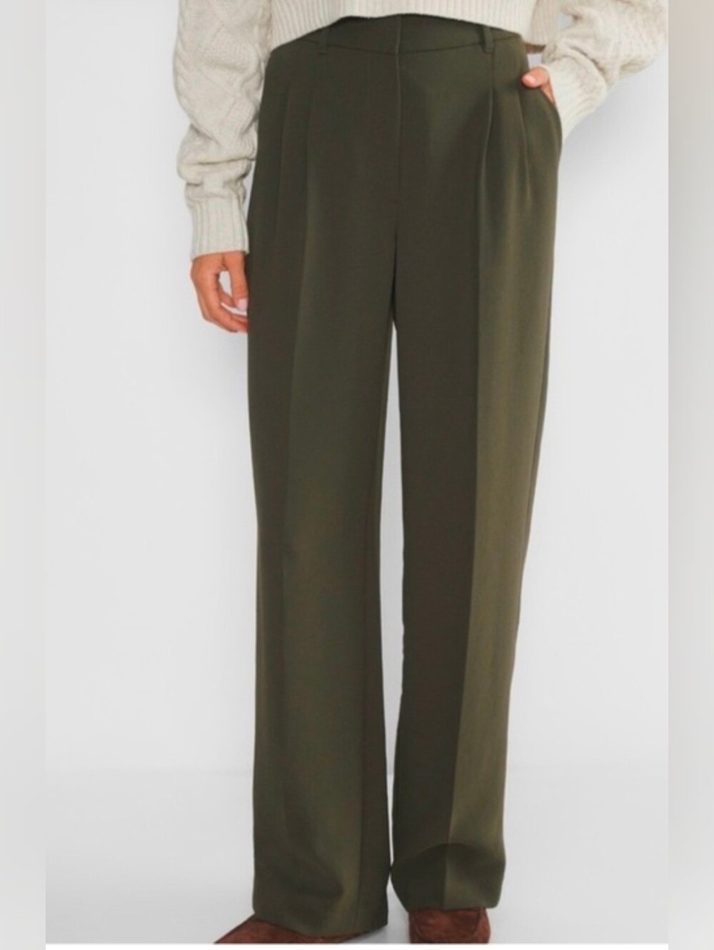 🥰NWT Aritzia Effortless Pant Crepette